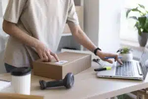 هل دروبشيبينغ مسموح في الإمارات